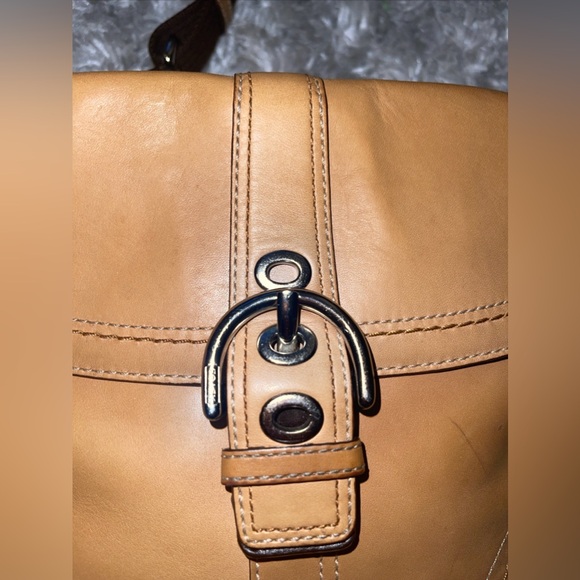 Vintage Coach Light Tan Leather Crossbody Purse Swingpack Legacy Soho w/ Fob - Picture 4 of 11